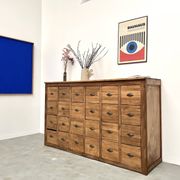 Craftsman's cabinet with 24 drawers in solid pine, 1950s.