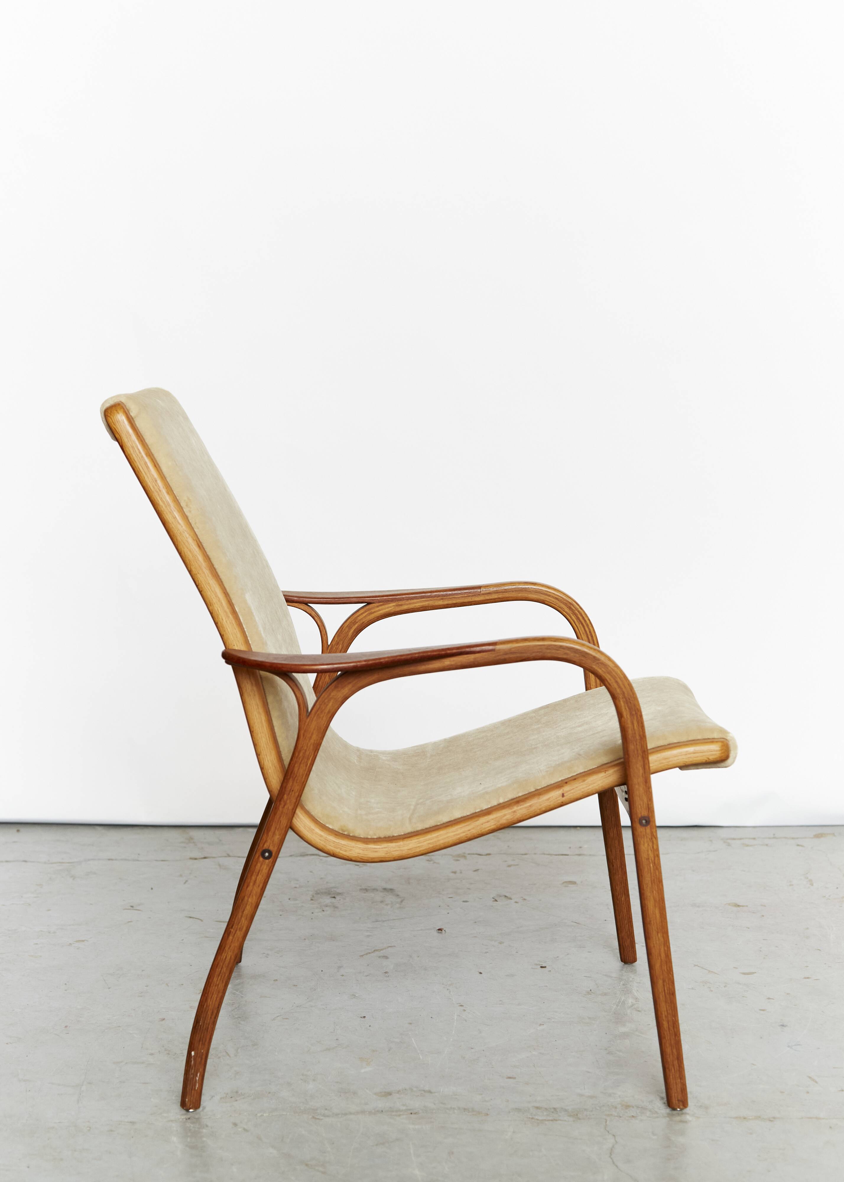 Fauteuil et repose-pieds Lamino par Yngve Ekström pour Swedese