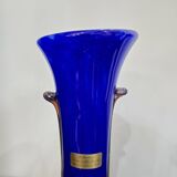 Vase en verre soufflé bleu cobalt – Silice Création Biot – 39 cm