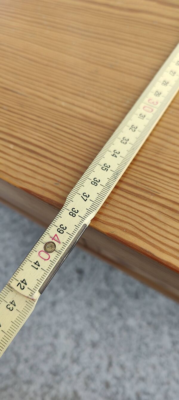 petit buffet suédois en pin