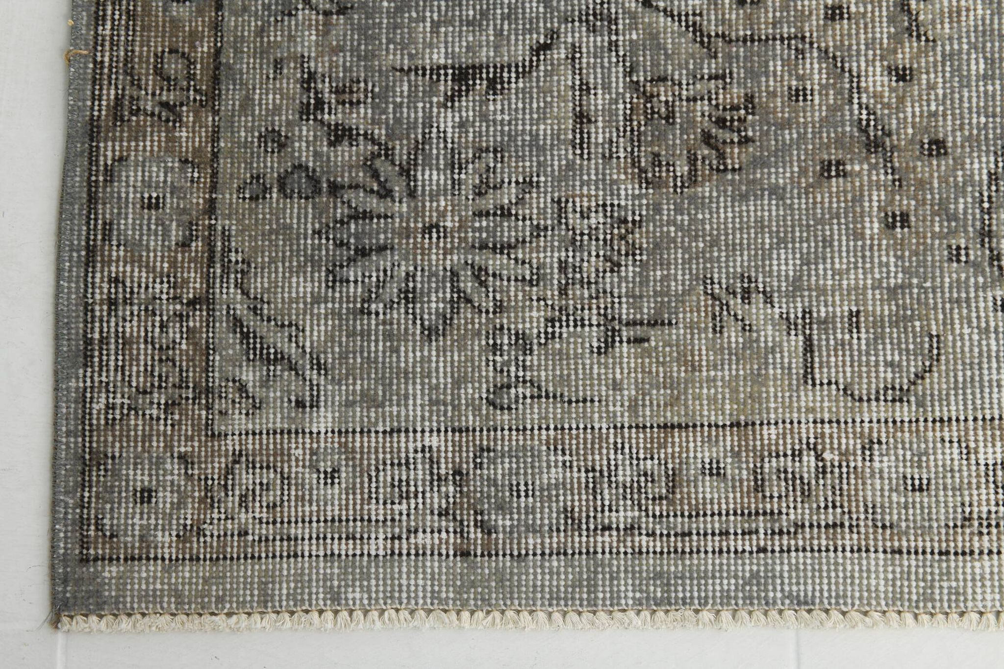 6x10 Black & Gray Oriental Style Turkish Rug, 201x301Cm