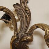 Classic brass wall lamp