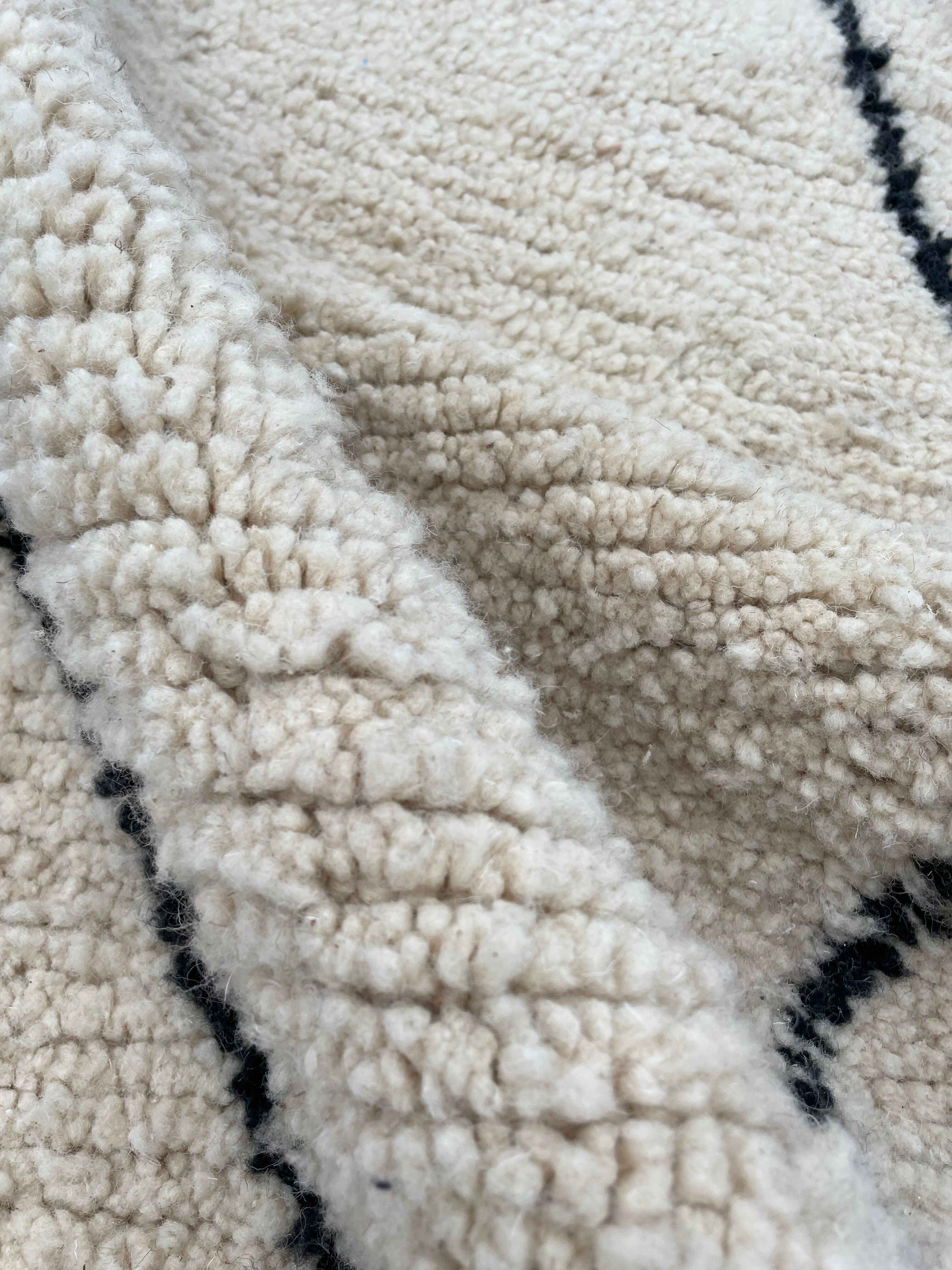 Carpet berbere beni ouarain corridor 75x380 cm