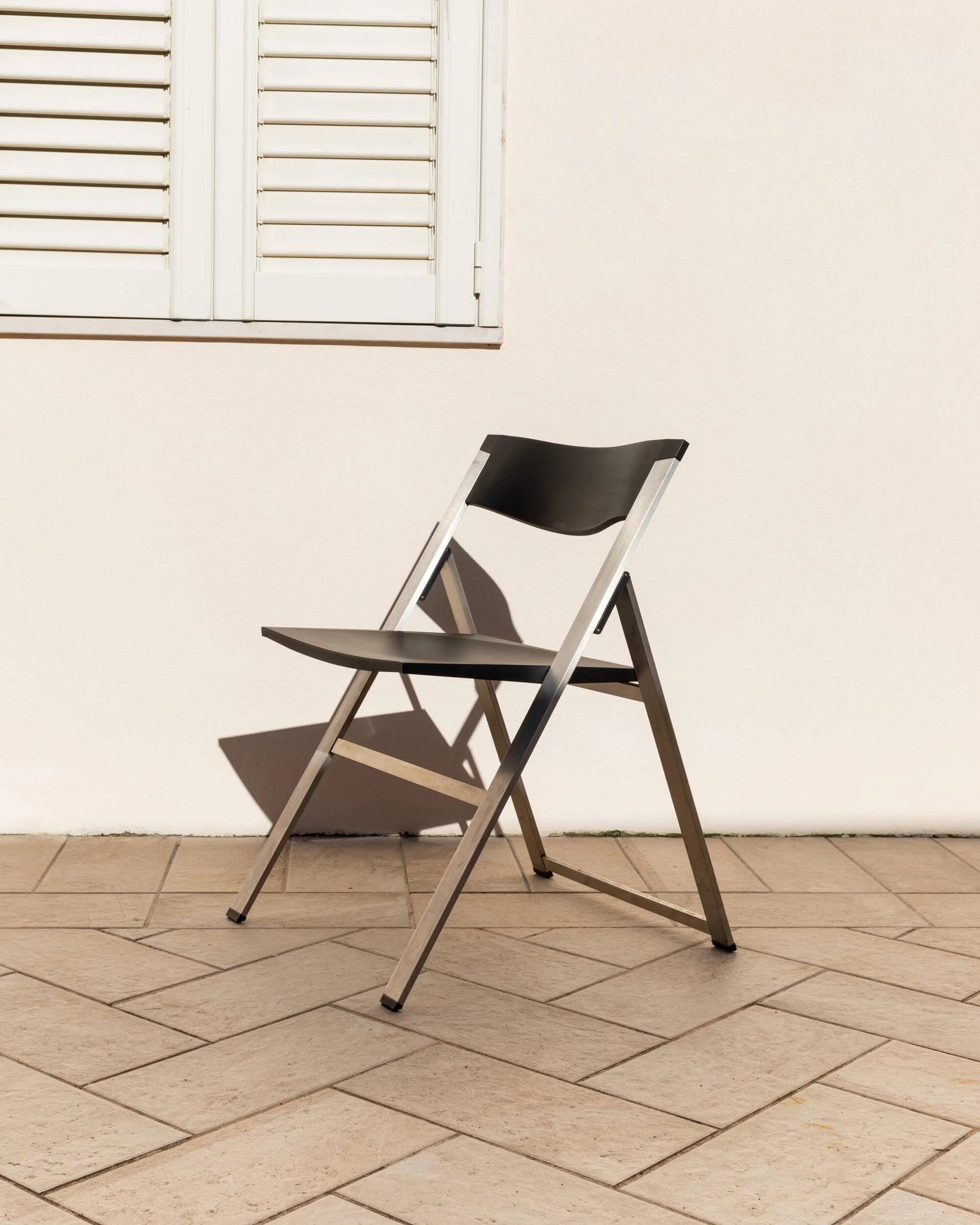 Vintage Tecno P08 folding chair from the 1990s, designed by Justus Kolberg.