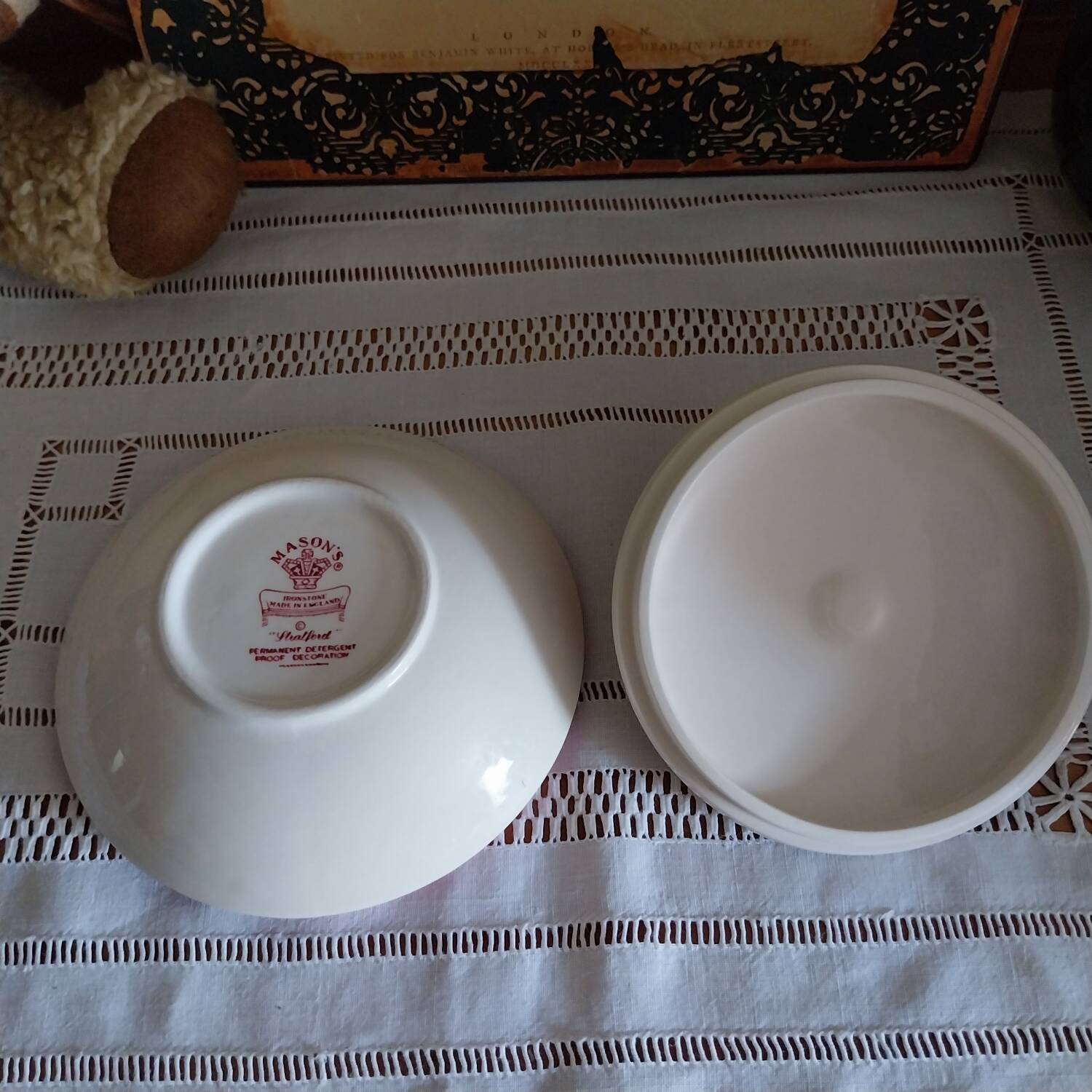 Vintage Mason's English earthenware box