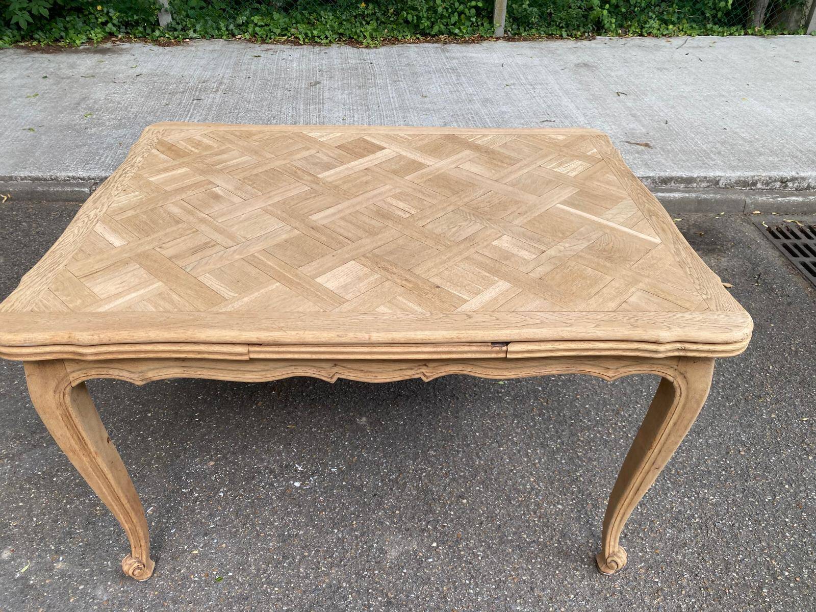 Renovated Louis XV extendable dining table in solid oak 120-200cm