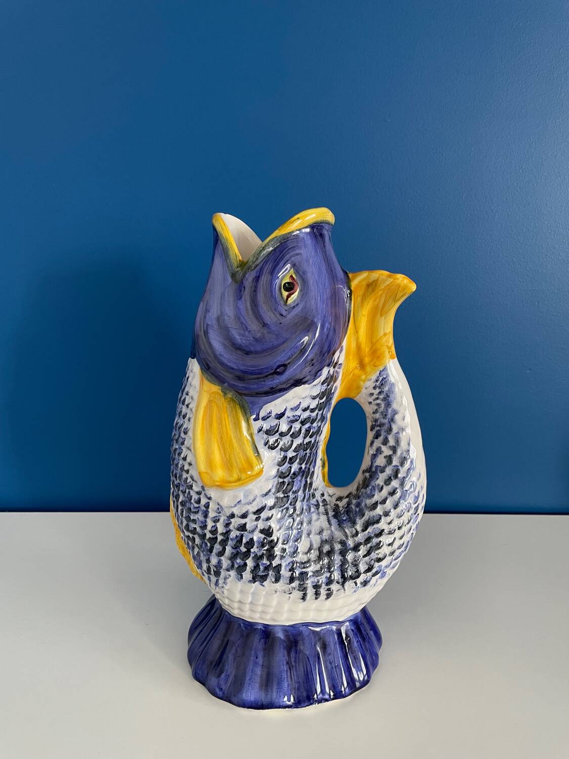 Slush ceramic fish vase
