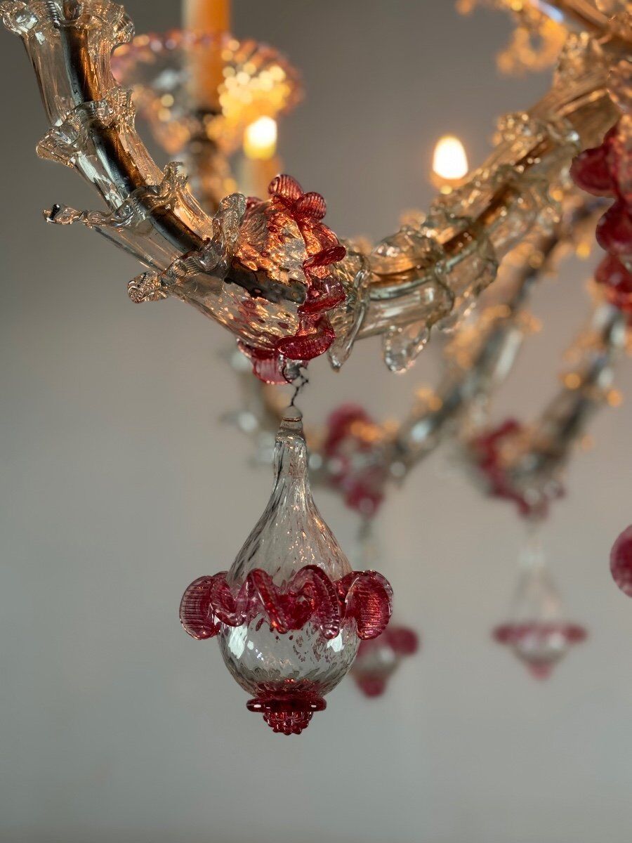 Rezzonico Venetian chandelier in colorless and red Venetian glass, circa 1920