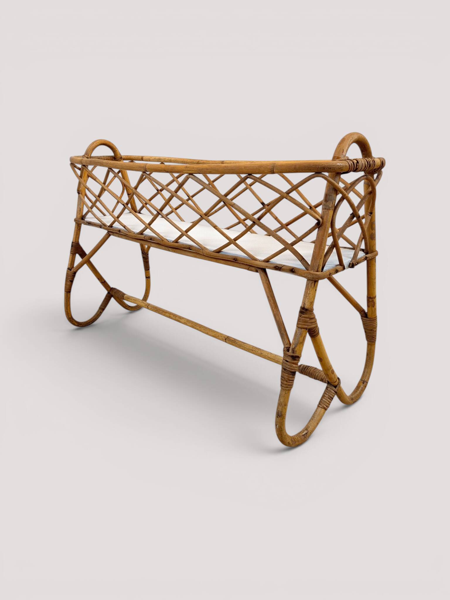 Vintage standing planter in rattan and bamboo – Riviera style, 1970s