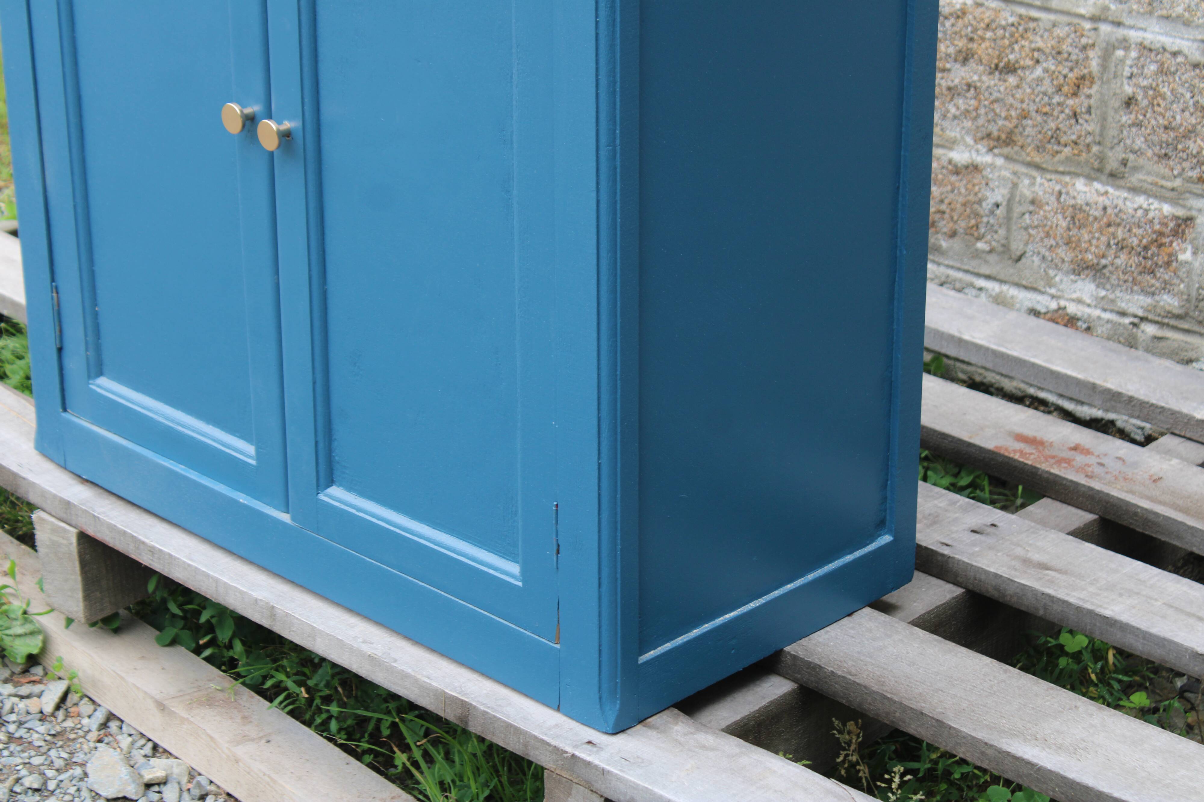 Vintage deep blue Parisian sideboard & natural wood top