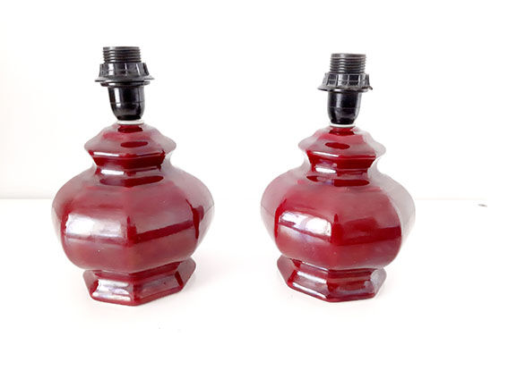 2 feet burgundy red lamp