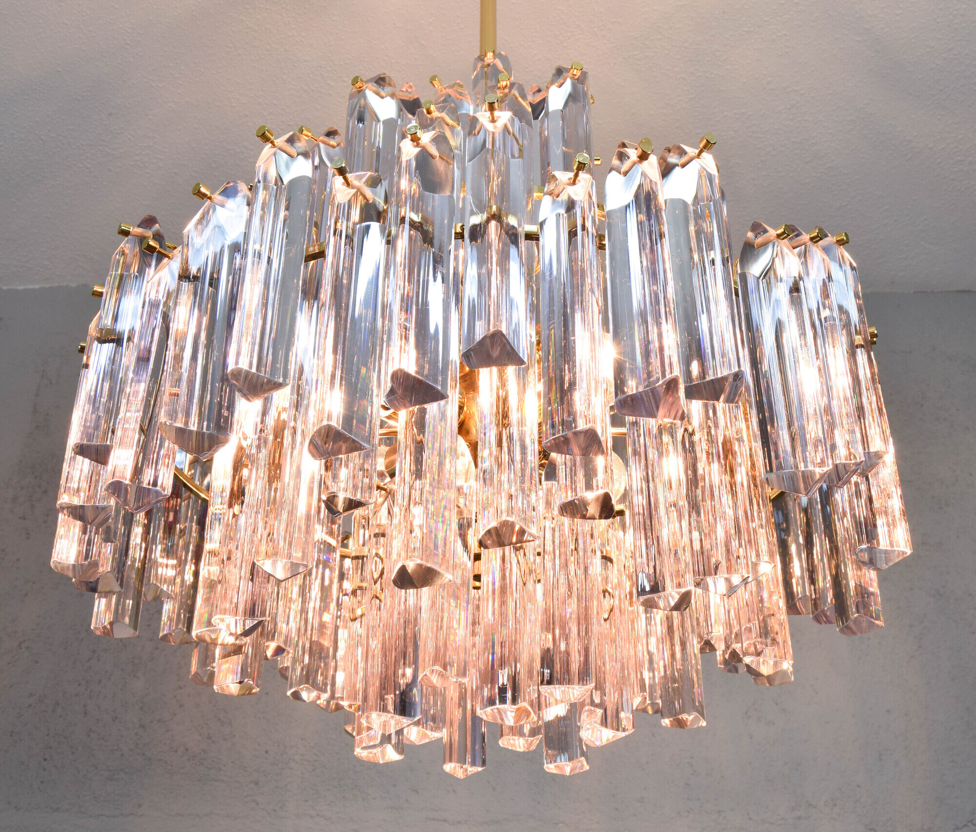 Large Venini Mid Century Italian Modern Triedri Murano Glass Chandelier
