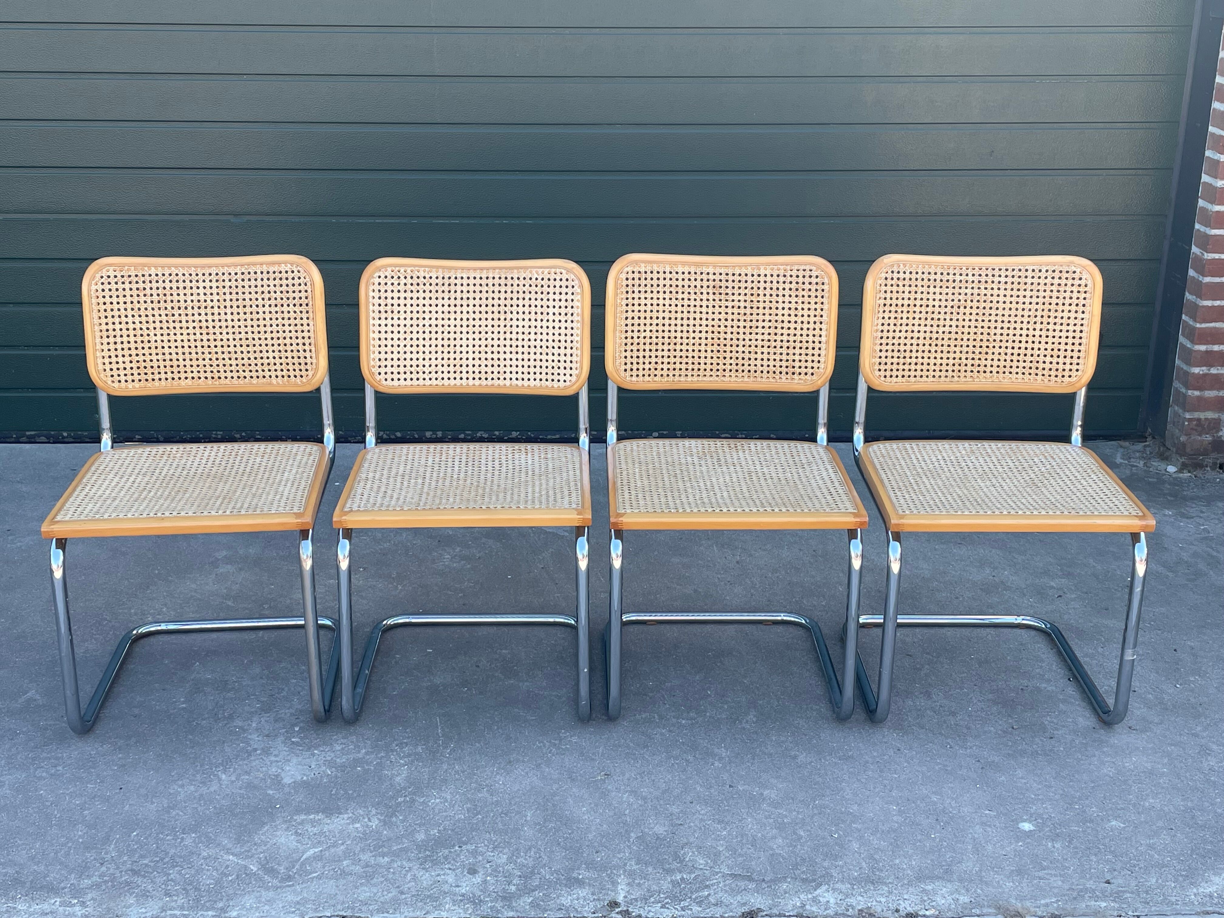 Set of 4 vintage Chairs model Cesca B32 designed by Marcel Breuer Design