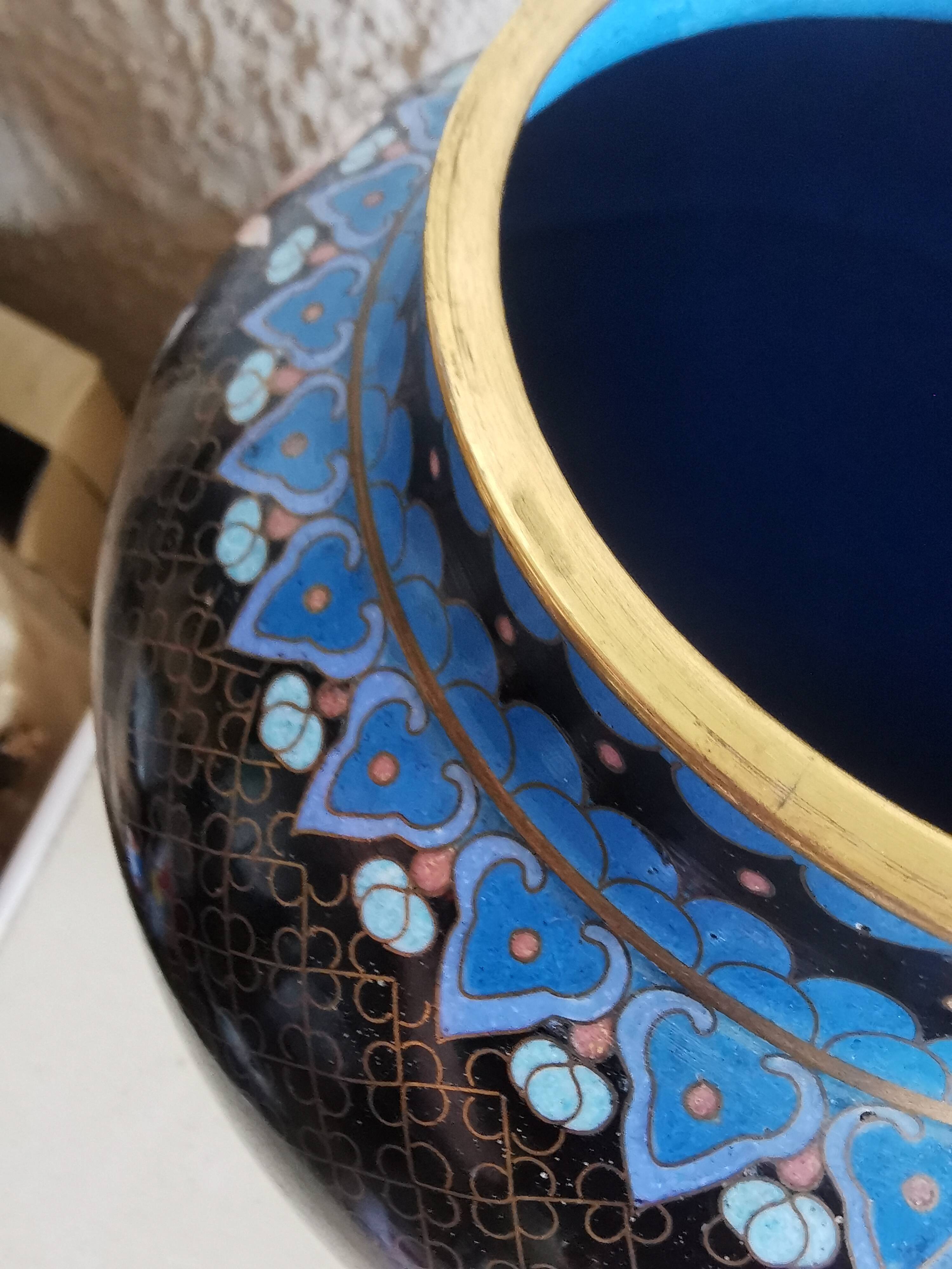 Victorian-era partitioned ginger pot