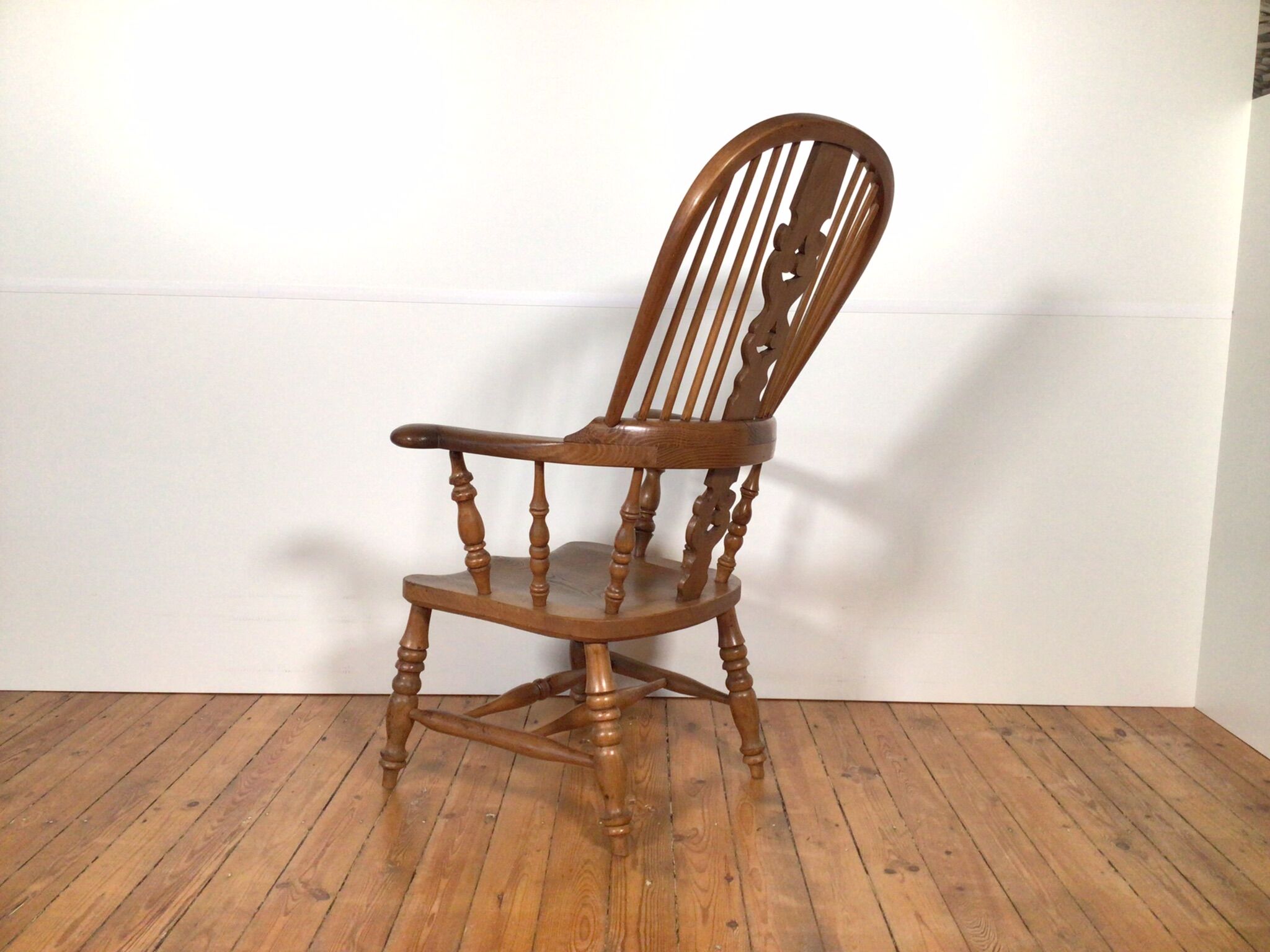 windsor armchair