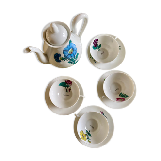 Porcelain service Limoges stamped, teapot and 4 cups with cups