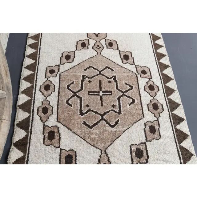 Vintage Turkish Oushak Handmade Wool Cotton White Runner Rug 100x320
