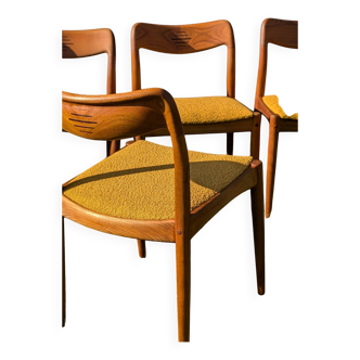 Johannes Andersen - Set of 4 Danish teak vintage chairs - Produced by Uldu