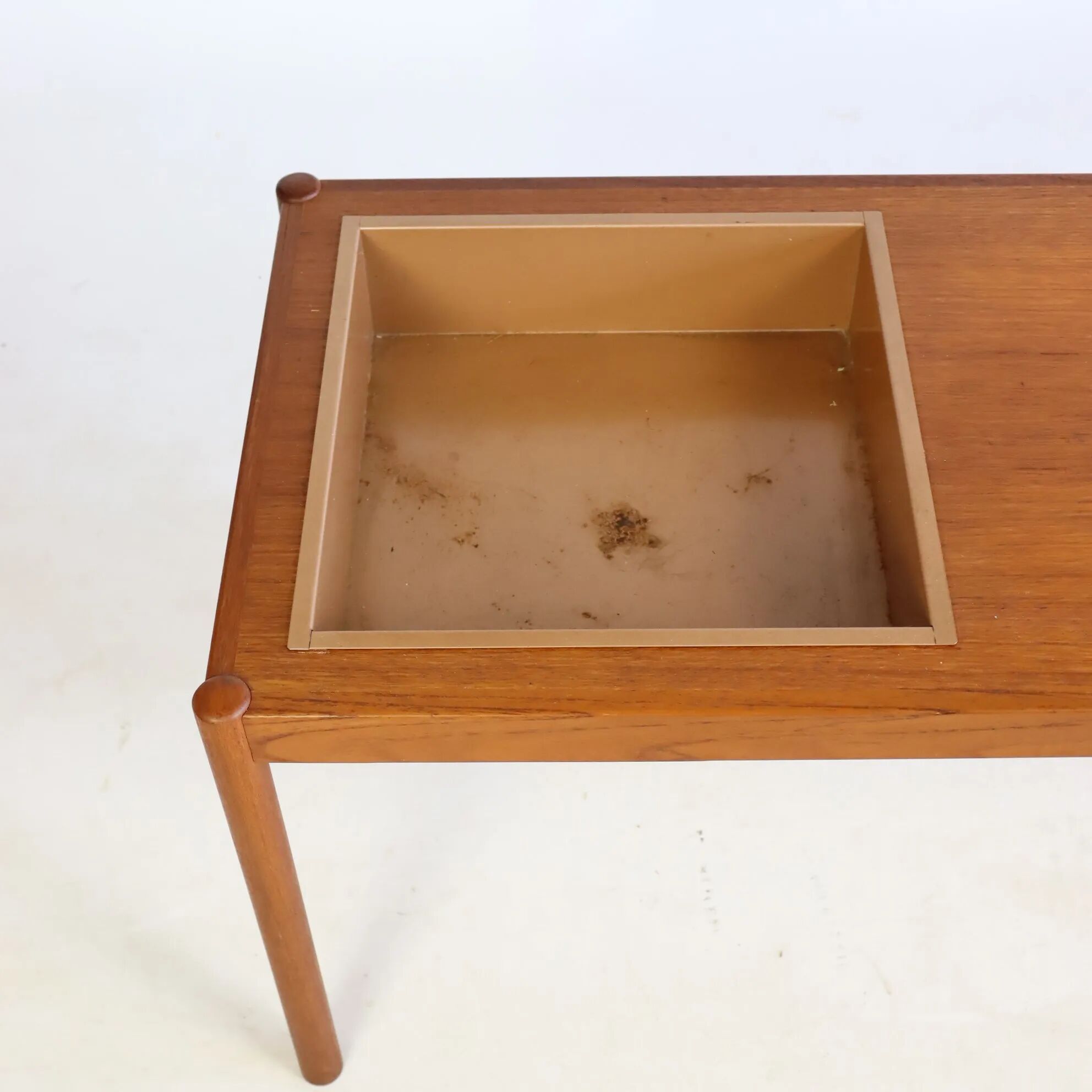 Table en teck « jardinière » années 60