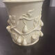 Cache-pot, vase en faïence écru