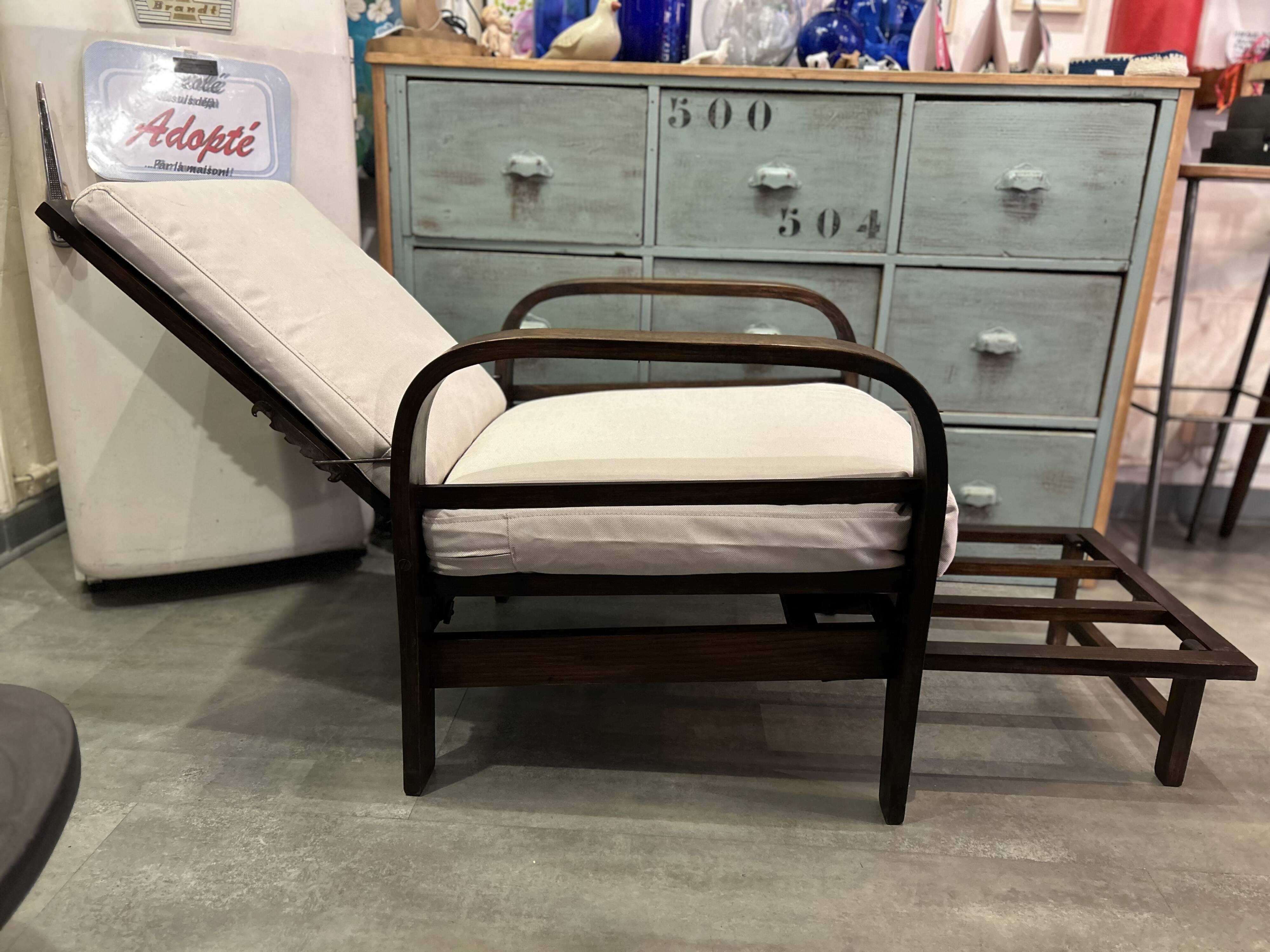 Multi-position relaxation armchair from the 1930s/40s in teak.