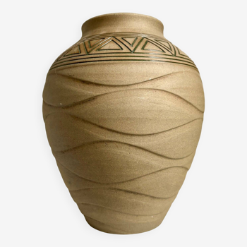 Vase en grès beige et vert