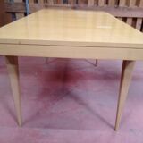 Fresne dining room table