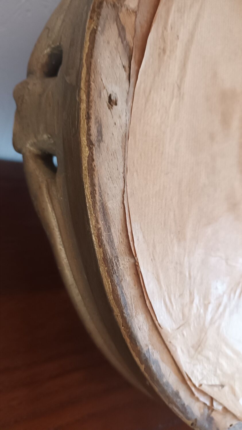 Golden oval frame XXth