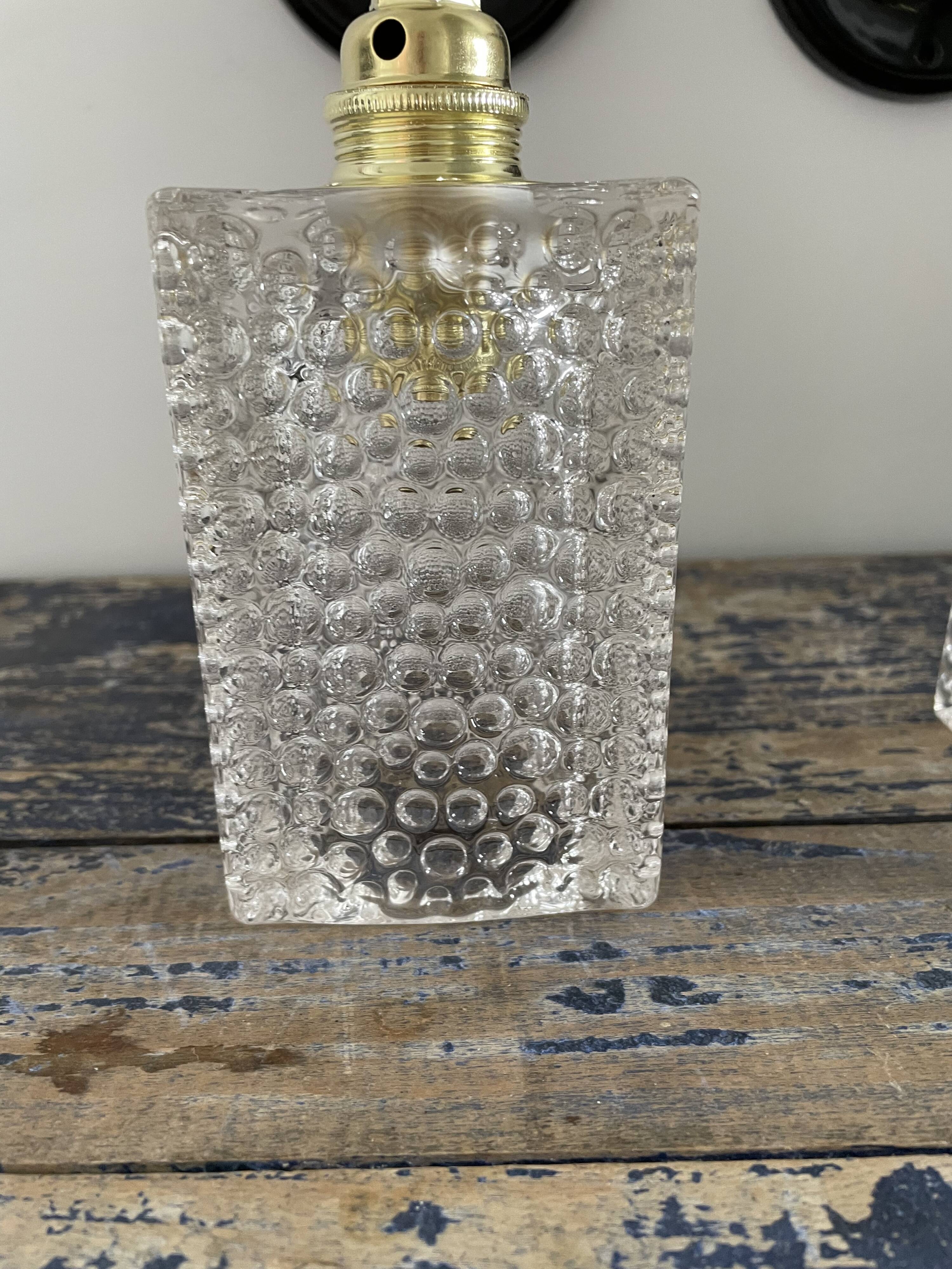 Pair of vintage sconces in electrified electrified glass to nine