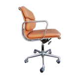 Soft pad E 217 chair by Charles & Ray Eames