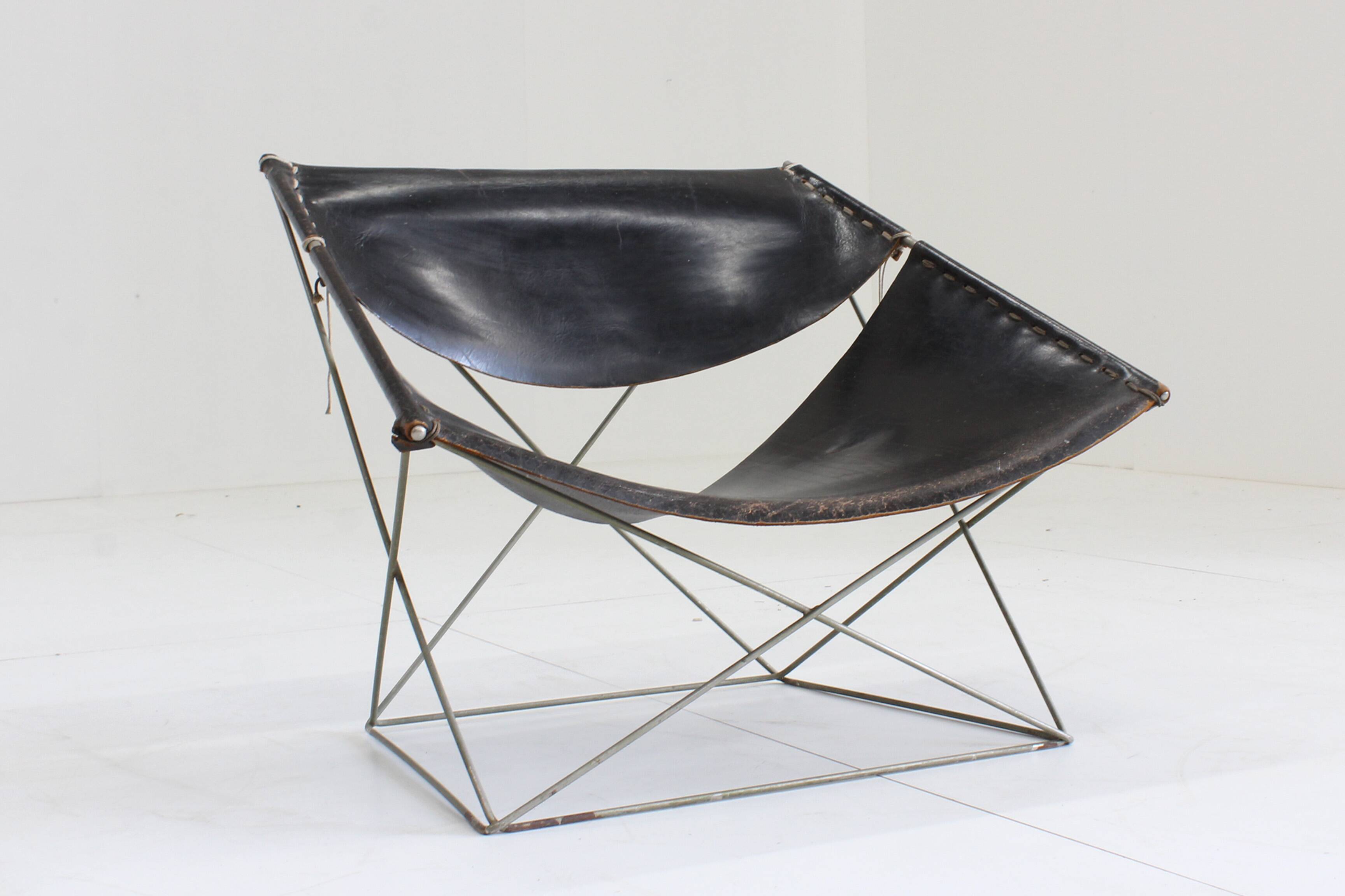 Chaise longue papillon Artifort F675