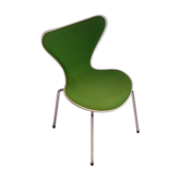 Chair model 3107 by Arne Jacobsen