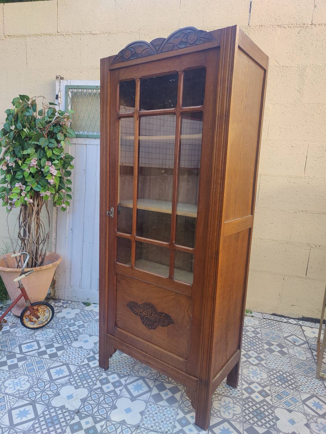 Charmante bonnetière art déco