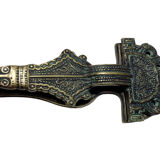 Pince à courrier en bronze patiné « fibule mérovingienne n° 221 » max le verrier