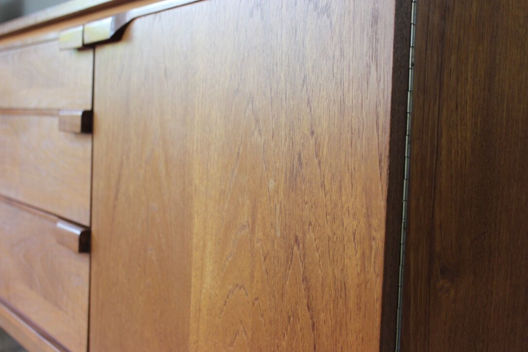 Vintage Scandinavian style teak line by Austinsuite 60s
