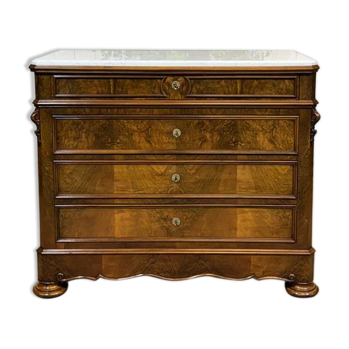 Napoleon III commode in walnut, fir and white marble from the 19th century.
