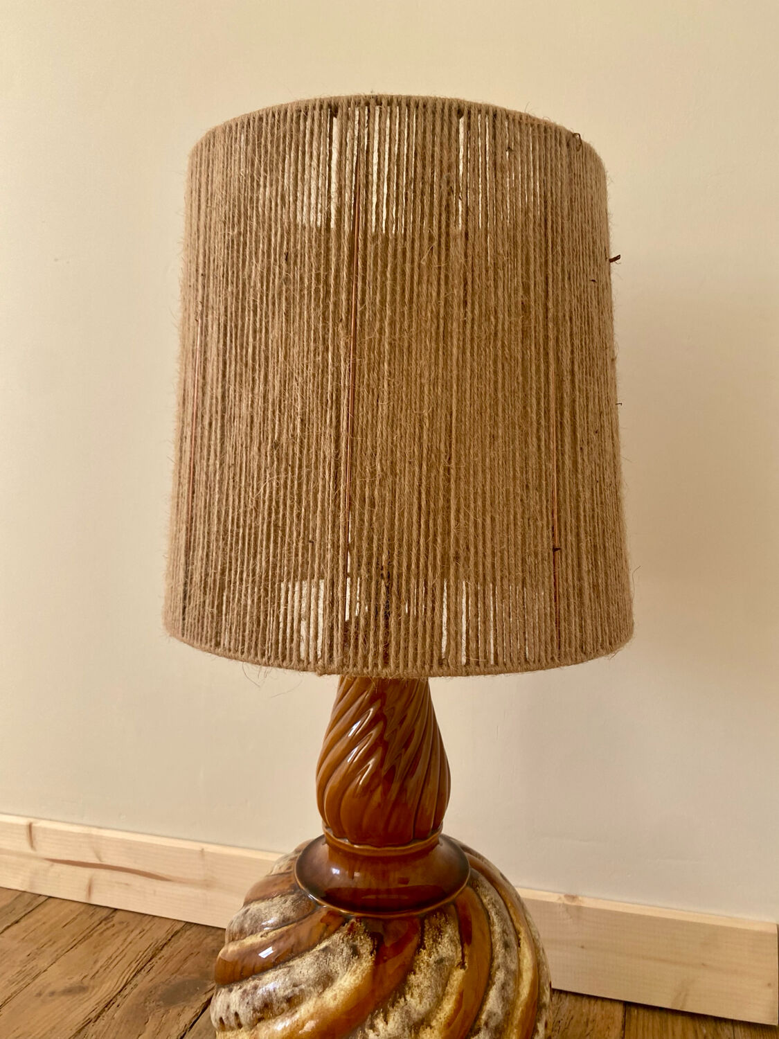 Large ceramic lamp