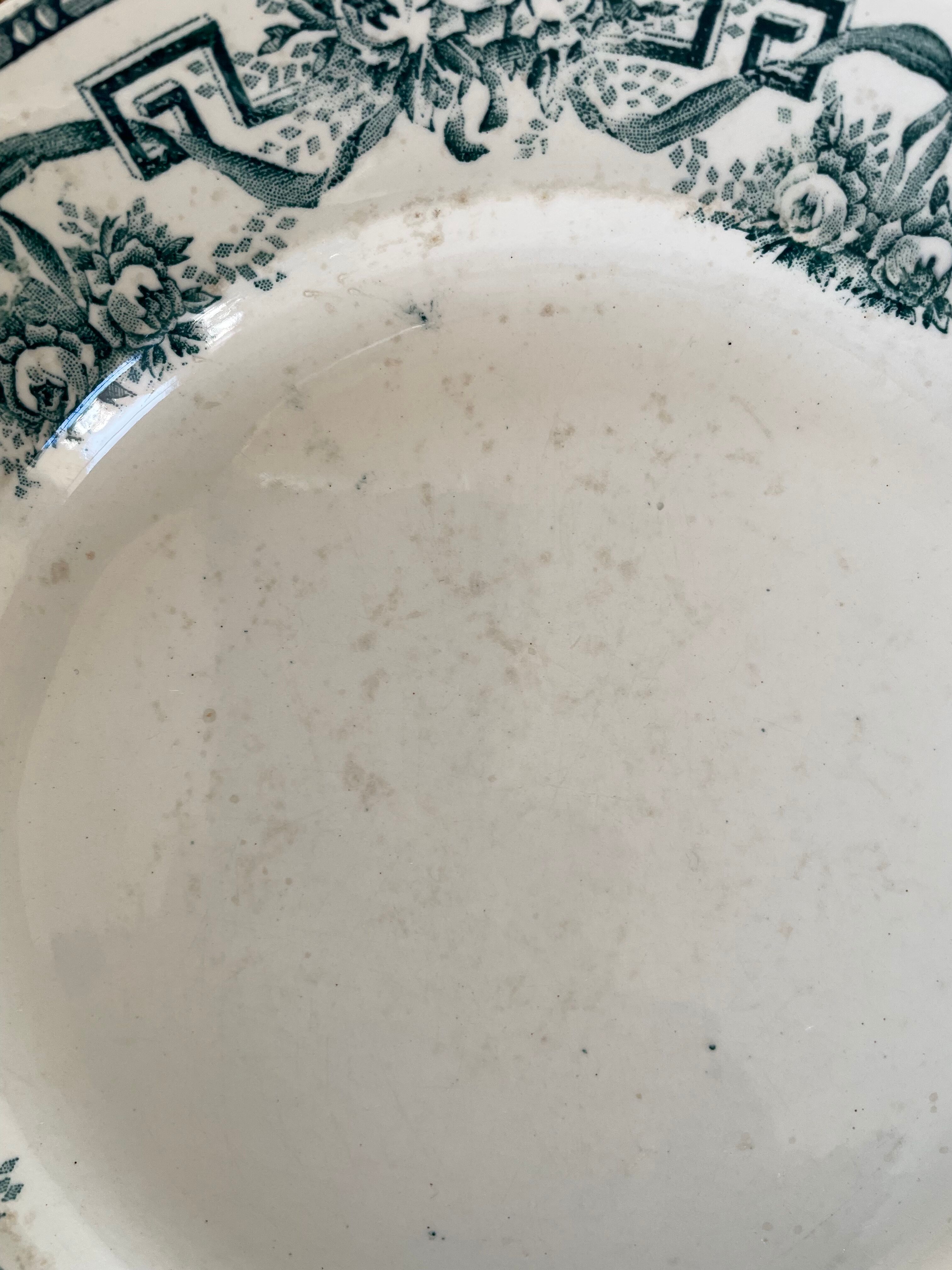 Set of 8dessert plates mismatched Iron Earth XIXth