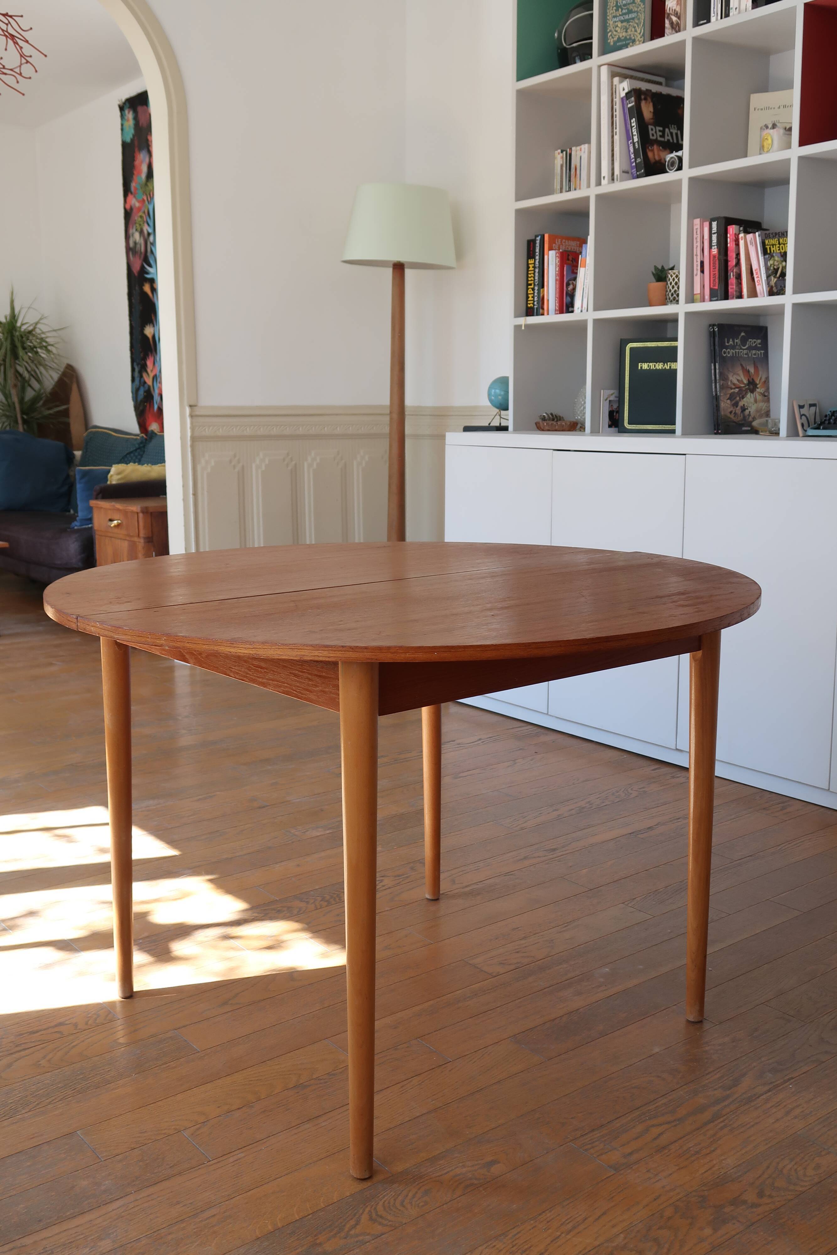 Scandinavian table 70's