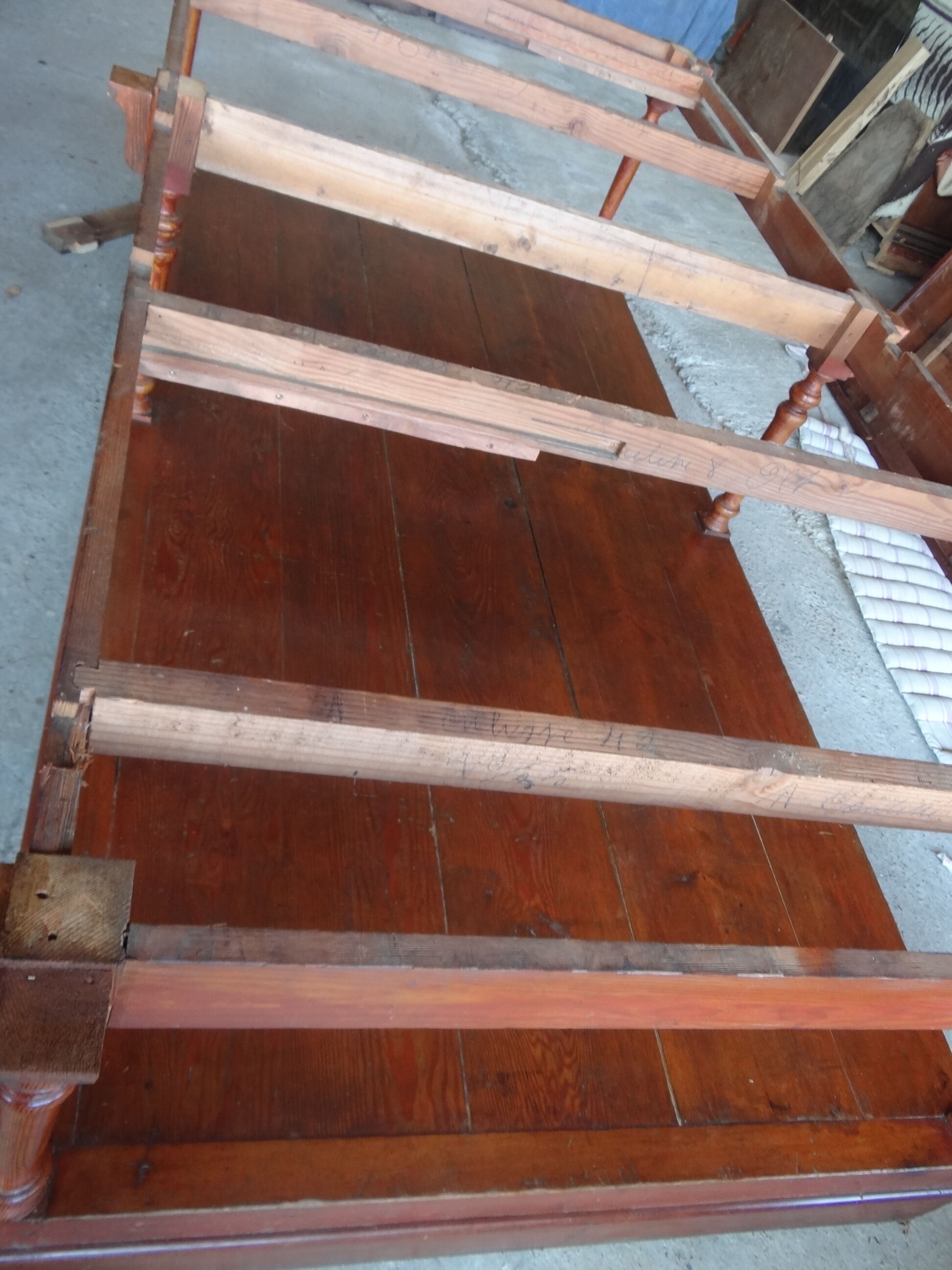 Draper's furniture late 19th