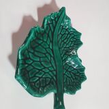 Empty pocket dish in green ceramic barbotine in Ferlay Vallauris, a small sparkle 17cm by 14cm