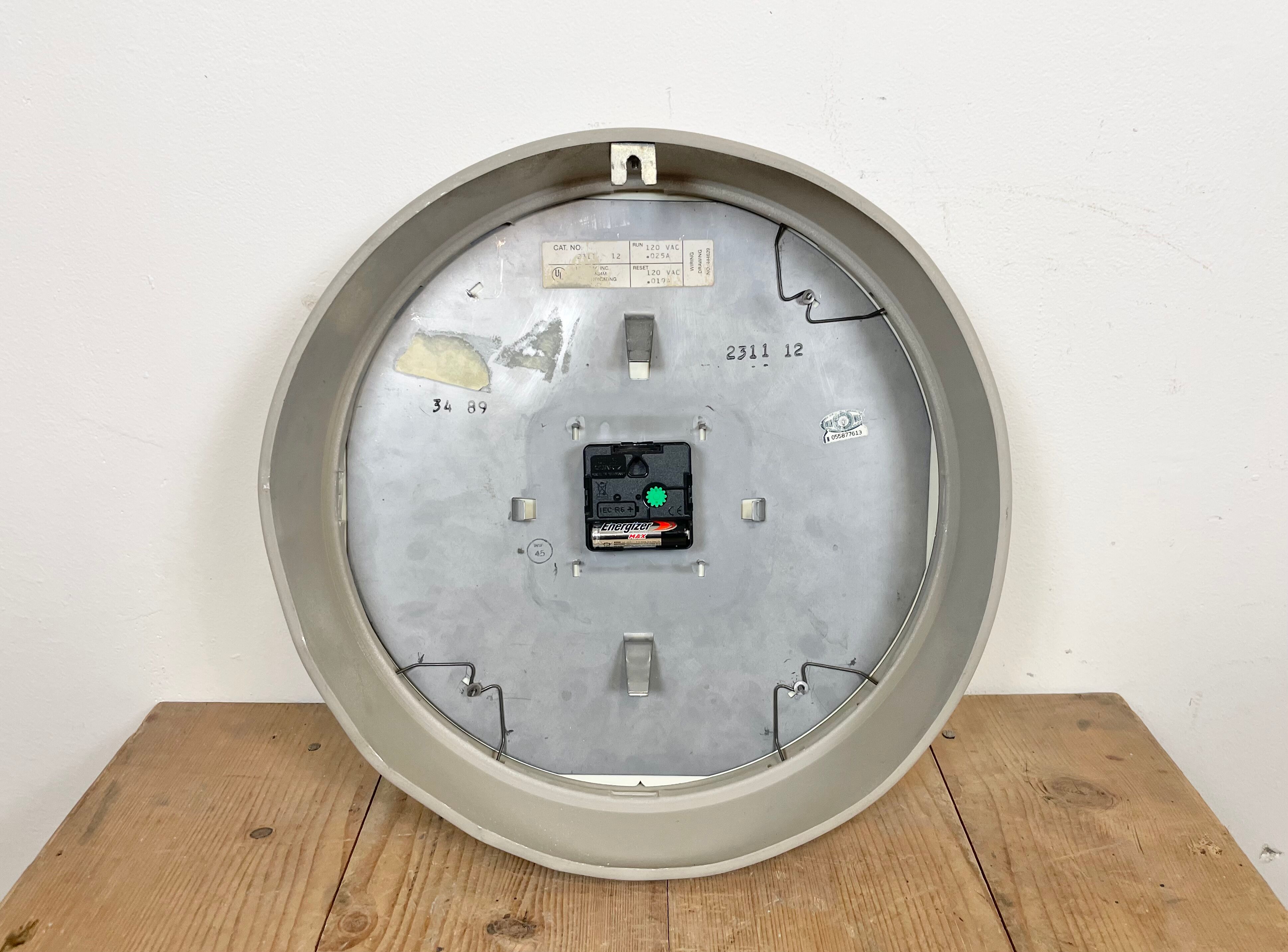 Vintage School Wall Clock from Standard Electric, 1970s