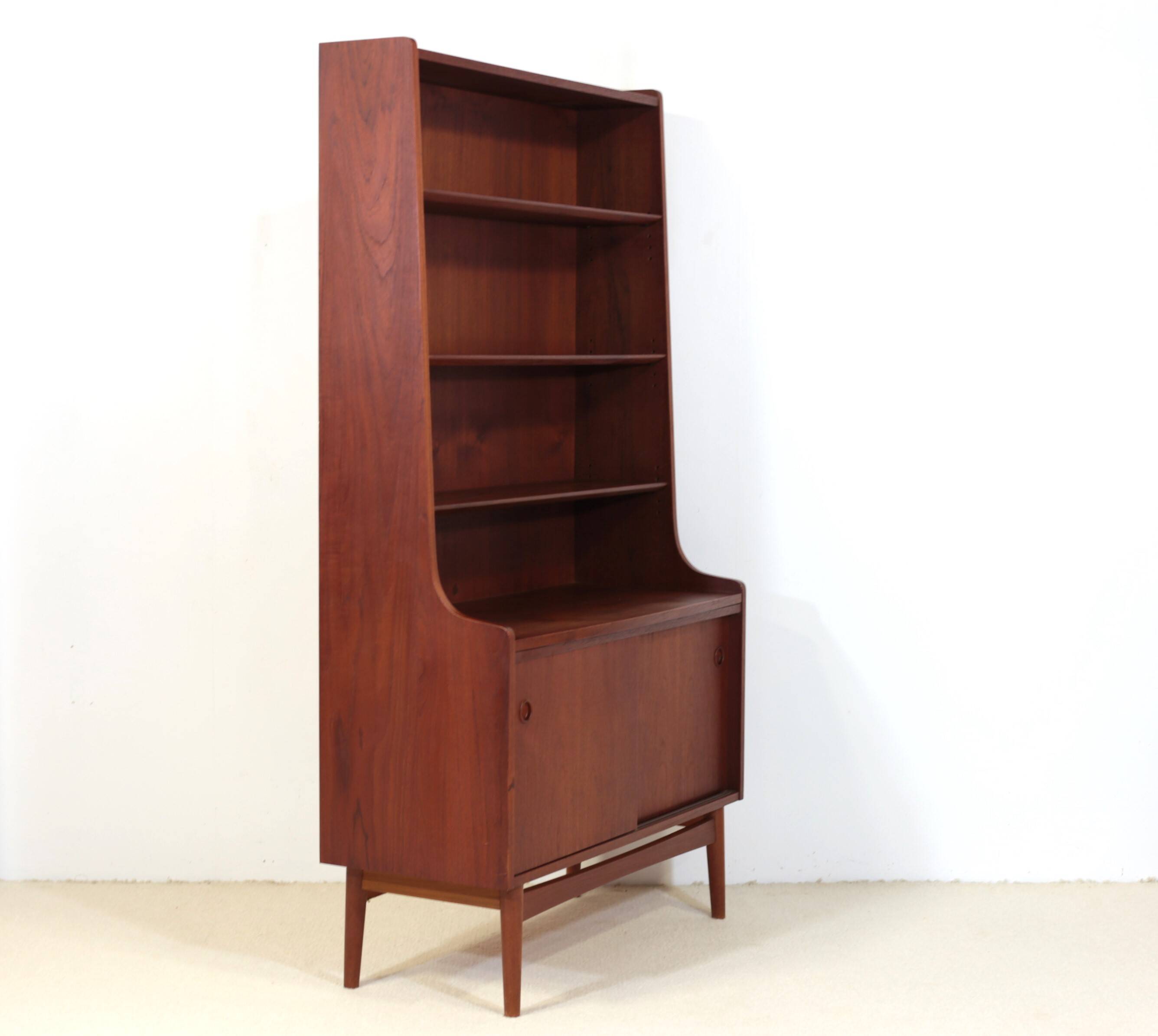 Library buffet Johannes Sorth