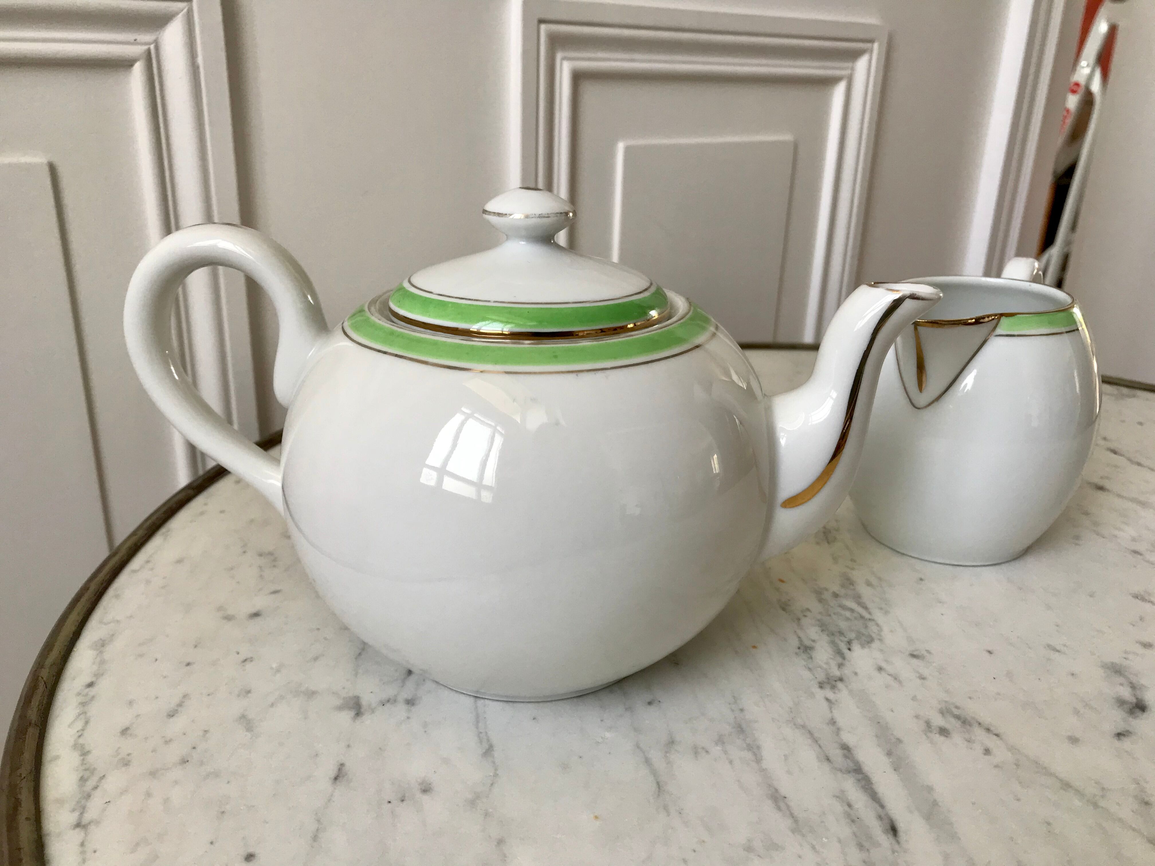 Duo of a teapot and a milk jar 60s