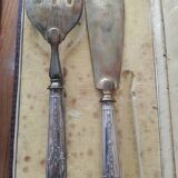 Cake servers