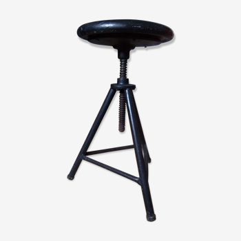 Screw workshop stool