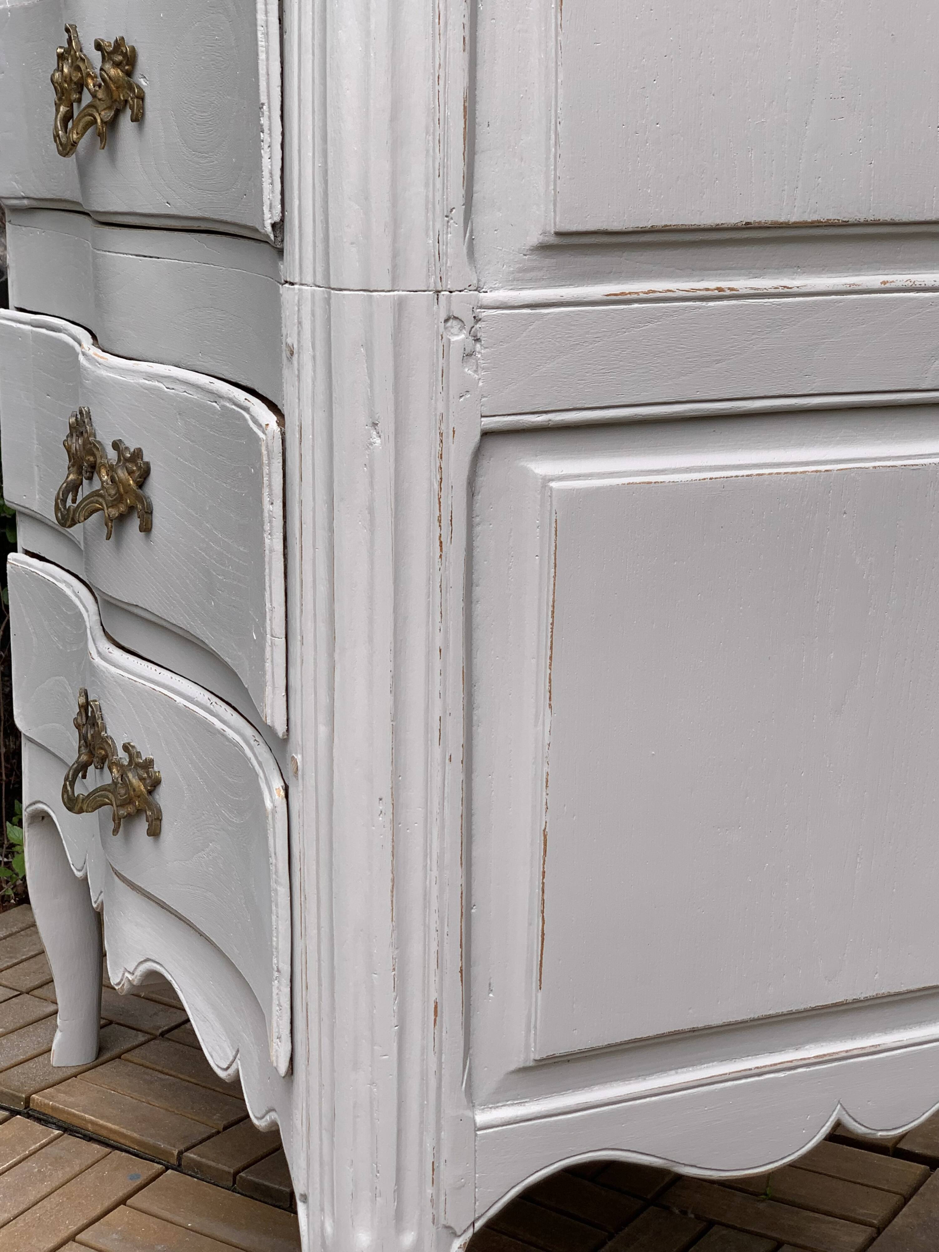 Louis XV style chest of drawers 1900