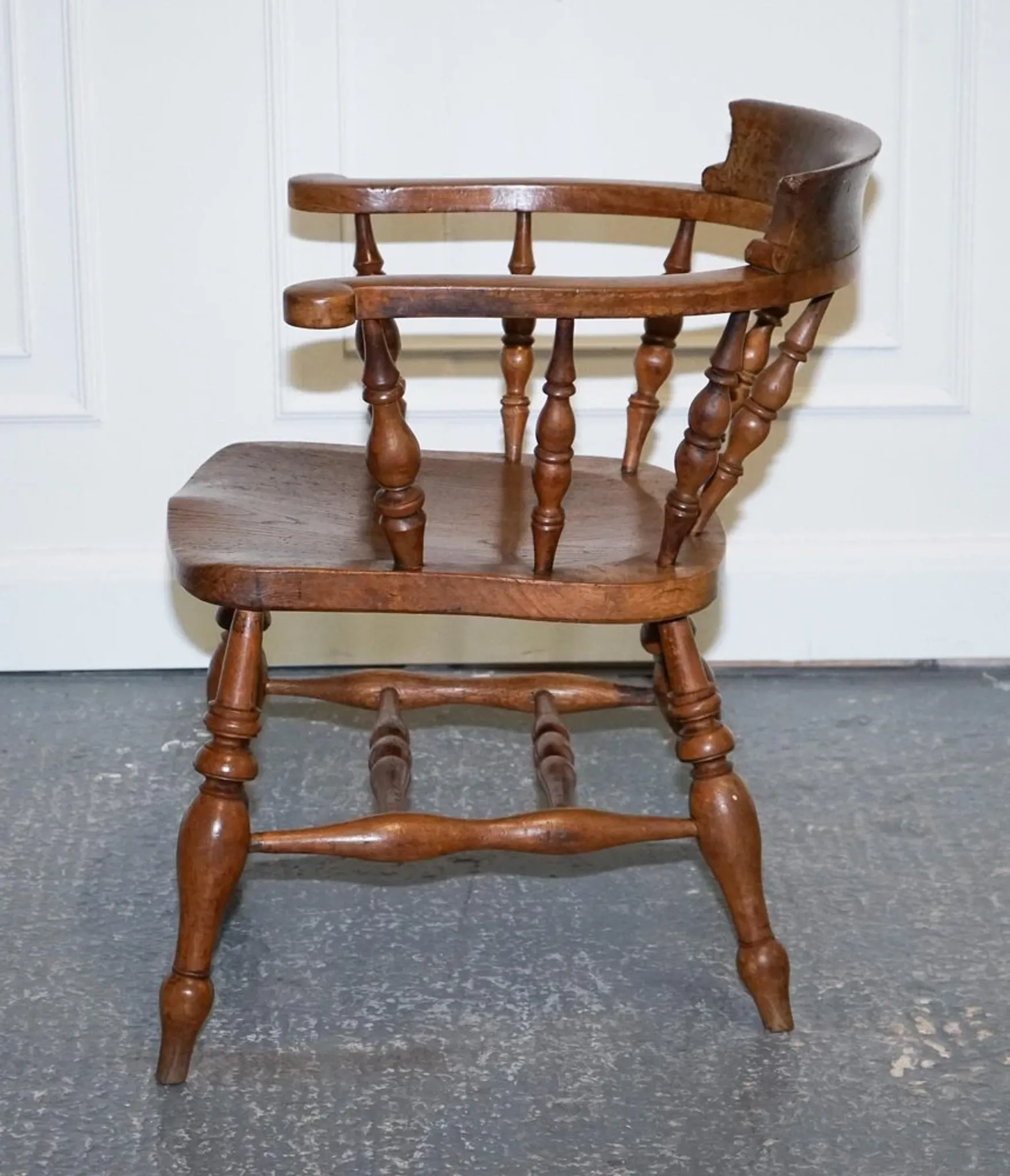 Edwardian Oak Captain's Chair for Smokers, 1900s