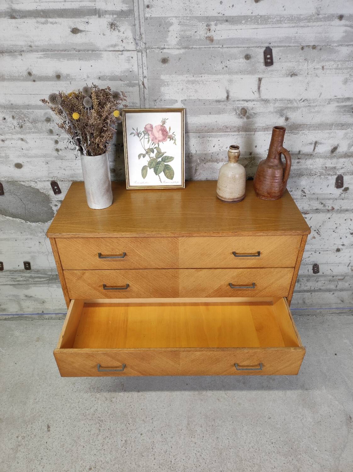 Vintage chest of drawers