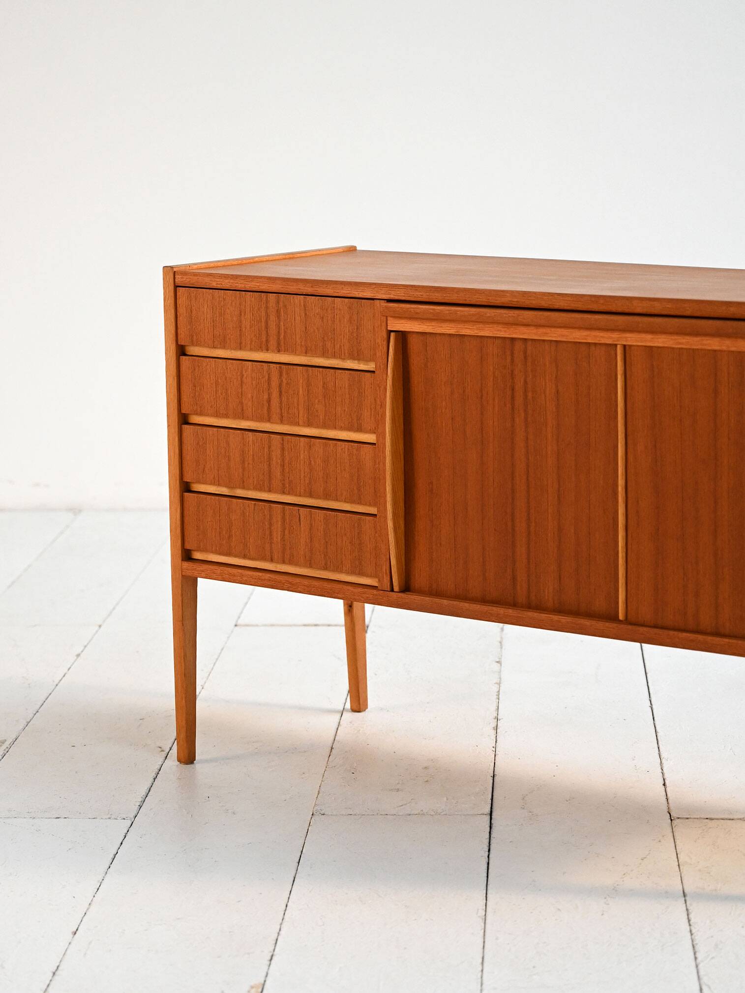 Buffet scandinave en teck avec bureau escamotable, années 1960